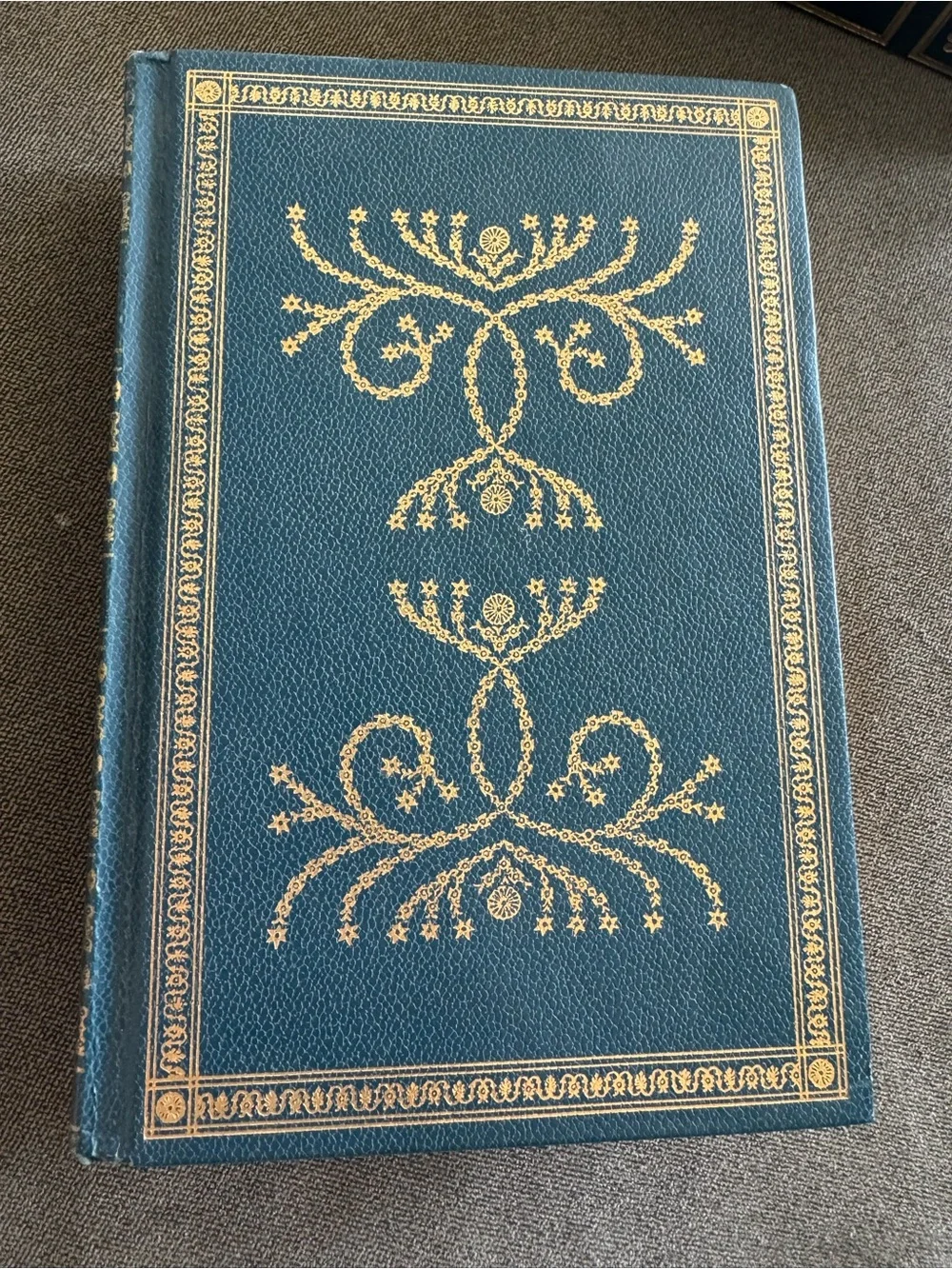 COMPLETE STORIES OF EDGAR ALLAN POE